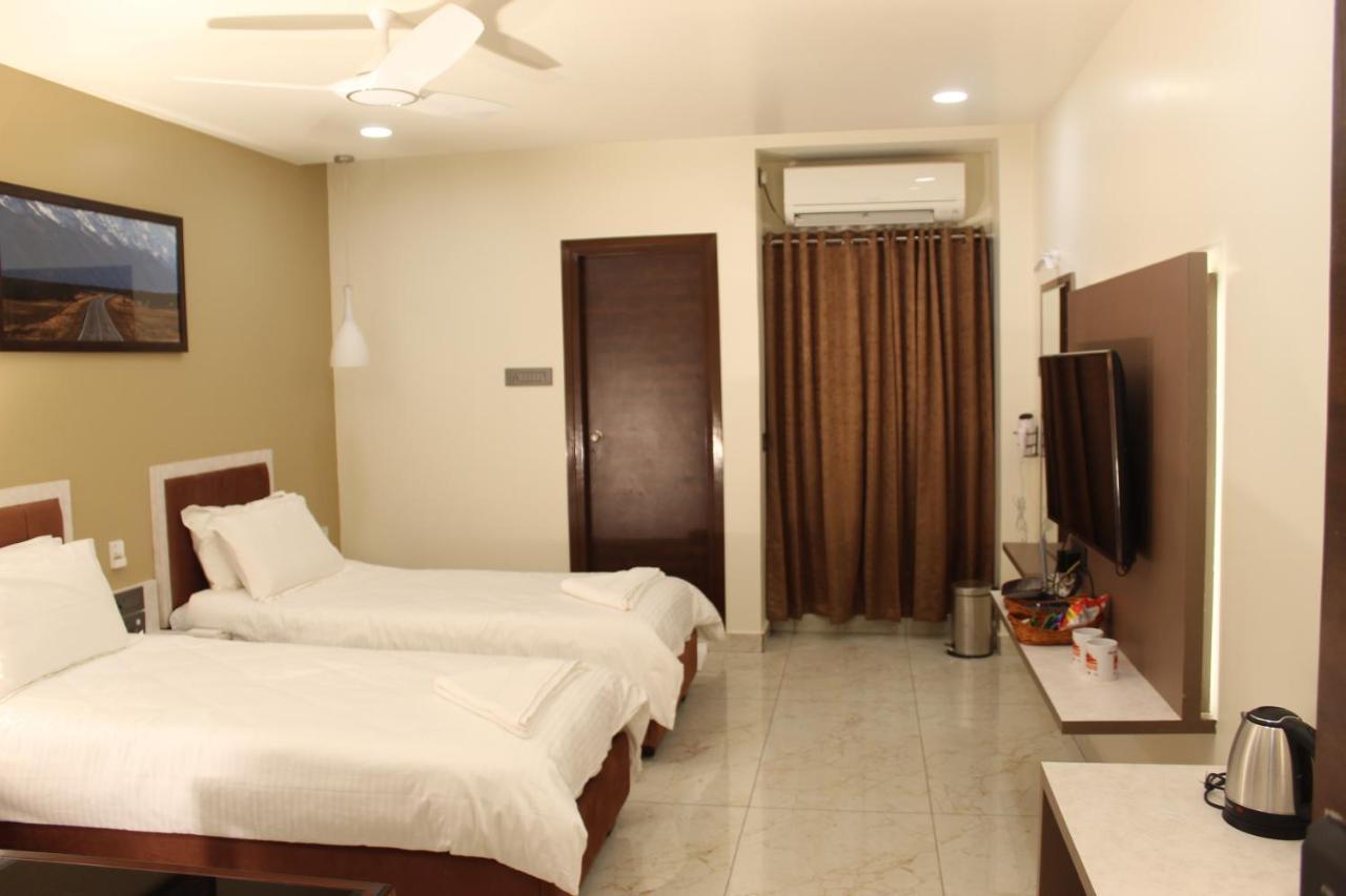 Hotel Kumbhakarna Guntūr Εξωτερικό φωτογραφία